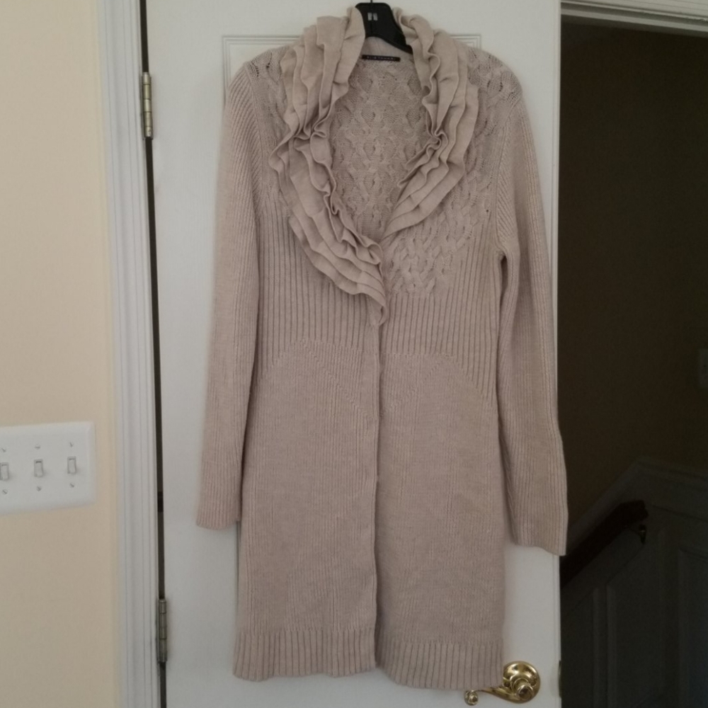 Elie Tahari long taupe sweater
